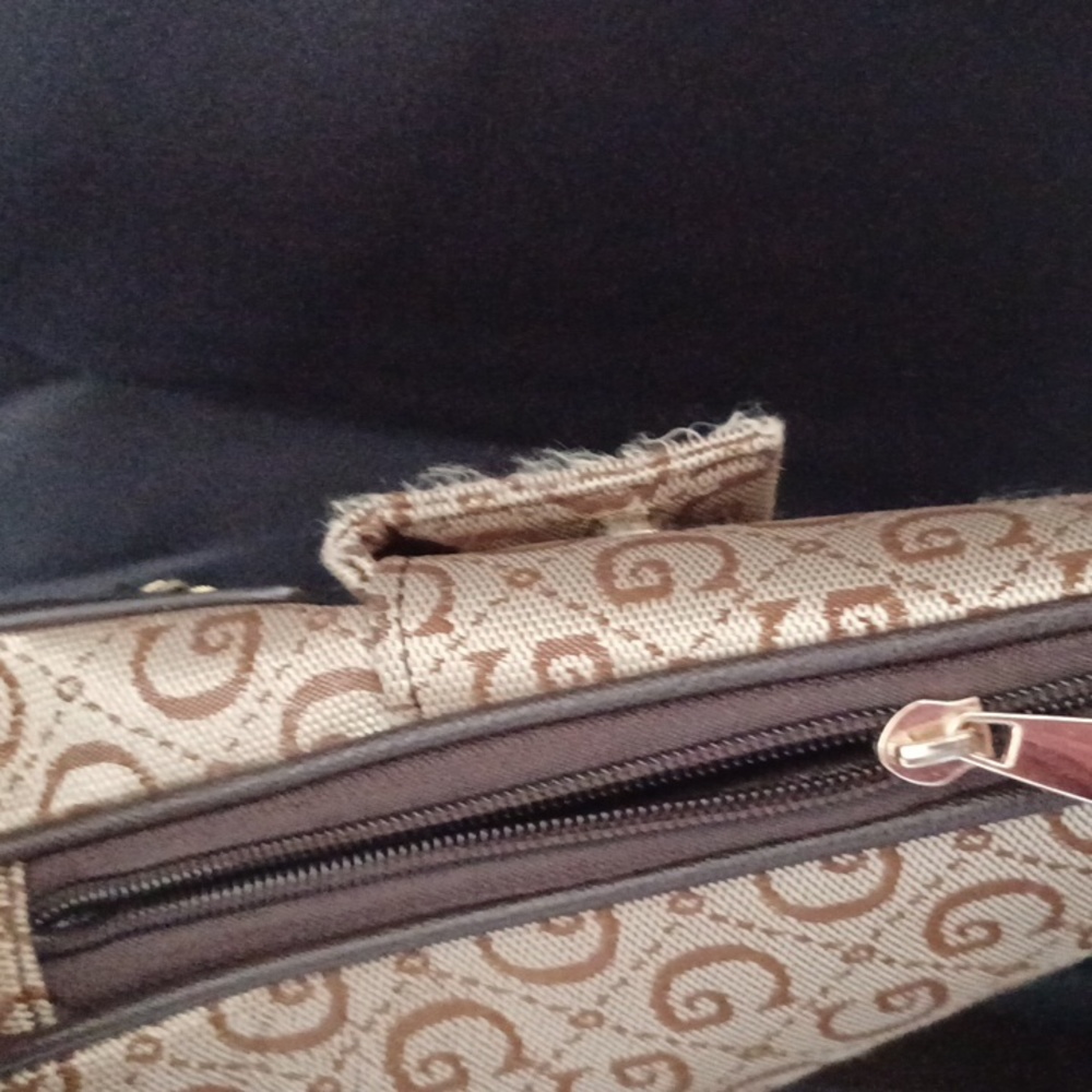 Purse - Picture 3 of 4